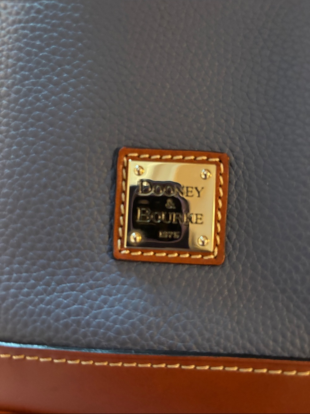 Dooney & Bourke zip zip satchel with dust bag - Picture 2 of 11